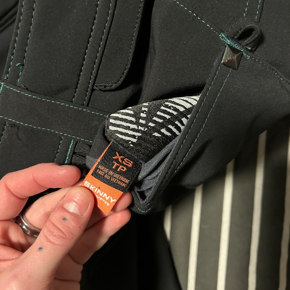 Volcom Battle Stretch Snowboard Pants - Picture 5 of 10